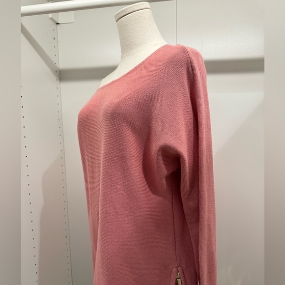 Michael Kors Women's Rose Crew Neck Sweater - Picture 3 of 10